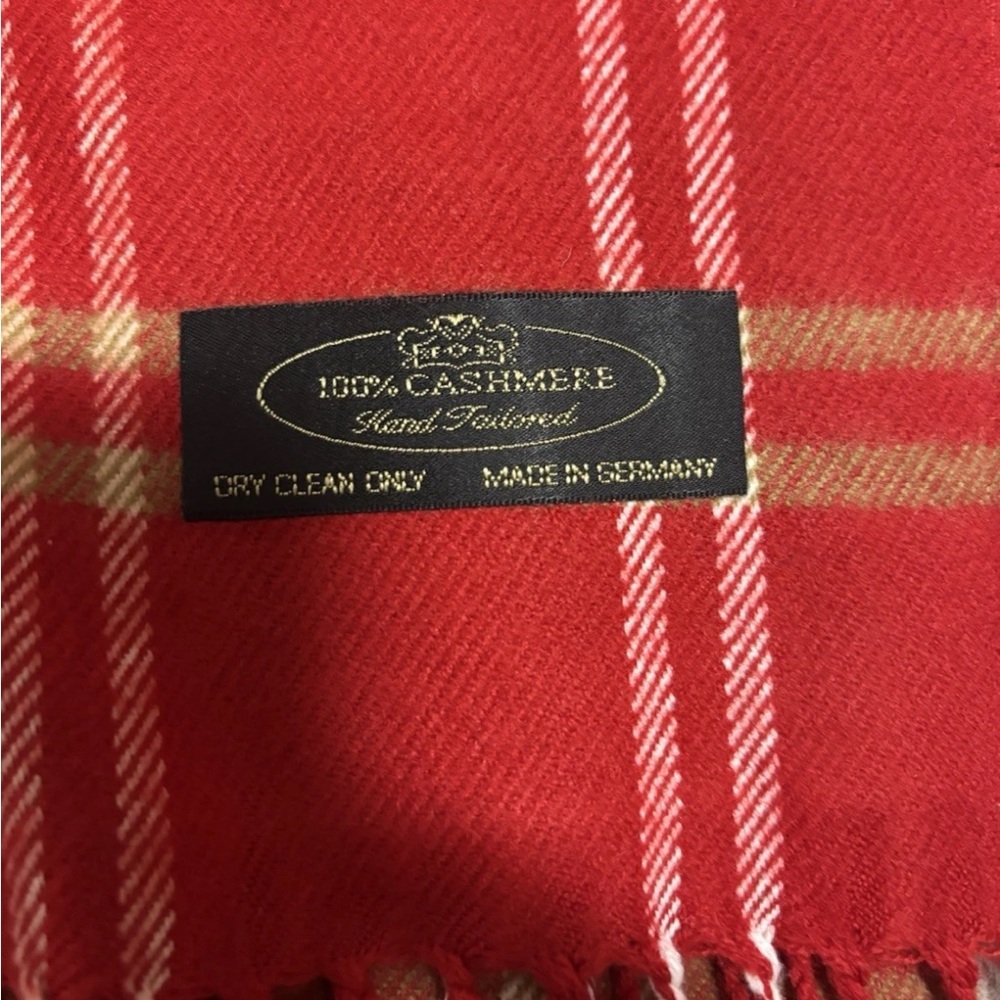 100% Cashmere Plaid Fringe Scarf Made in Germany - Classic Tartan - Picture 3 of 4